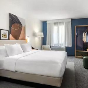 Spark By Hilton Kent Seattle